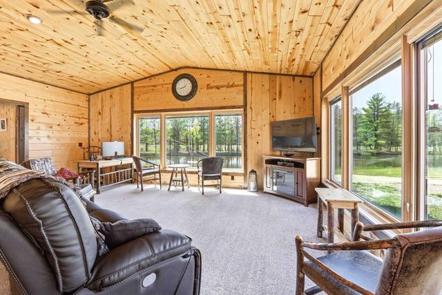 W5120 County Road G, Mauston, WI 53948