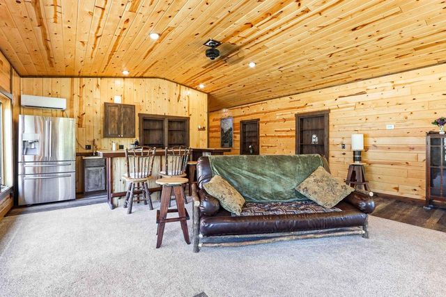 W5120 County Road G, Mauston, WI 53948