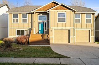 8410 N Palm Pl, Spokane, WA 99208