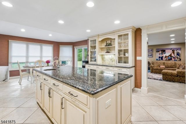 8 Norwood Rd, Springfield Twp., NJ 07081