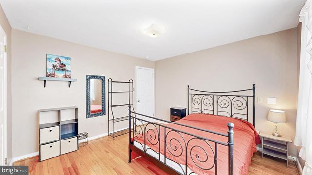 102 MERIDEN DR, Hockessin, DE 19707