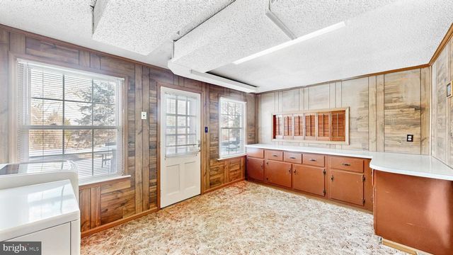 102 MERIDEN DR, Hockessin, DE 19707