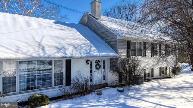 102 MERIDEN DR, Hockessin, DE 19707