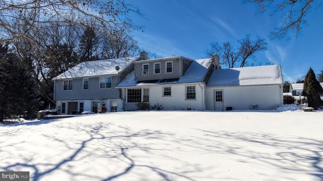 102 MERIDEN DR, Hockessin, DE 19707