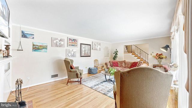 102 MERIDEN DR, Hockessin, DE 19707