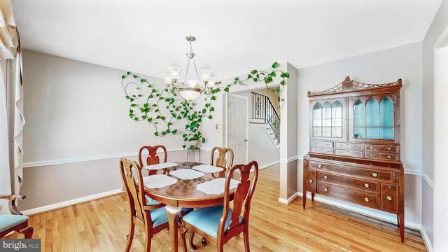 102 MERIDEN DR, Hockessin, DE 19707