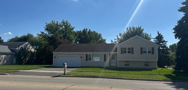 3811 W Orleans Street, Mchenry, IL 60050