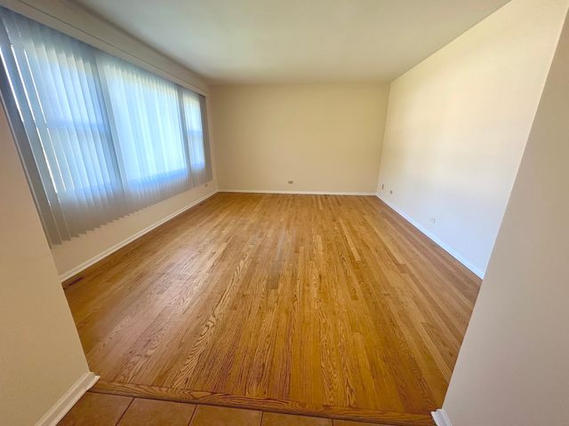 3811 W Orleans Street, Mchenry, IL 60050