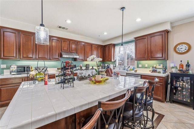 16636 Parsley, Fontana, CA 92337