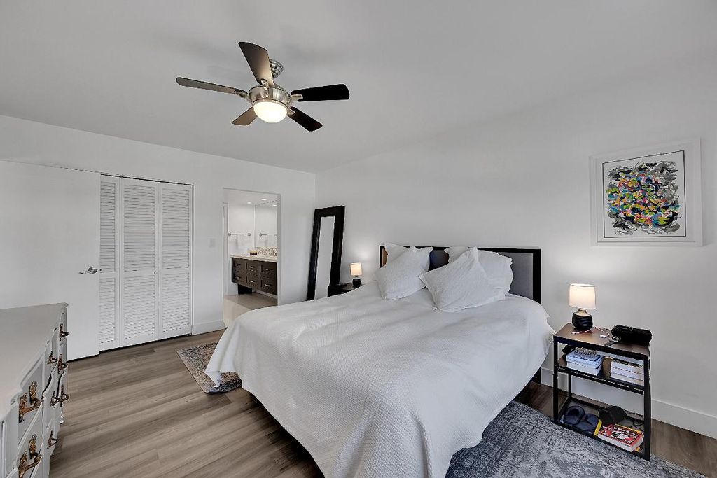 Image 21 of property listing at 2871 N Ocean Boulevard D302, Boca Raton, FL 33431