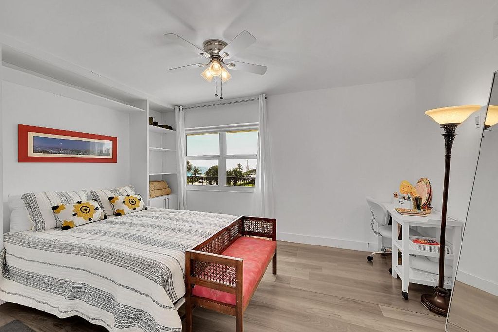 Image 28 of property listing at 2871 N Ocean Boulevard D302, Boca Raton, FL 33431