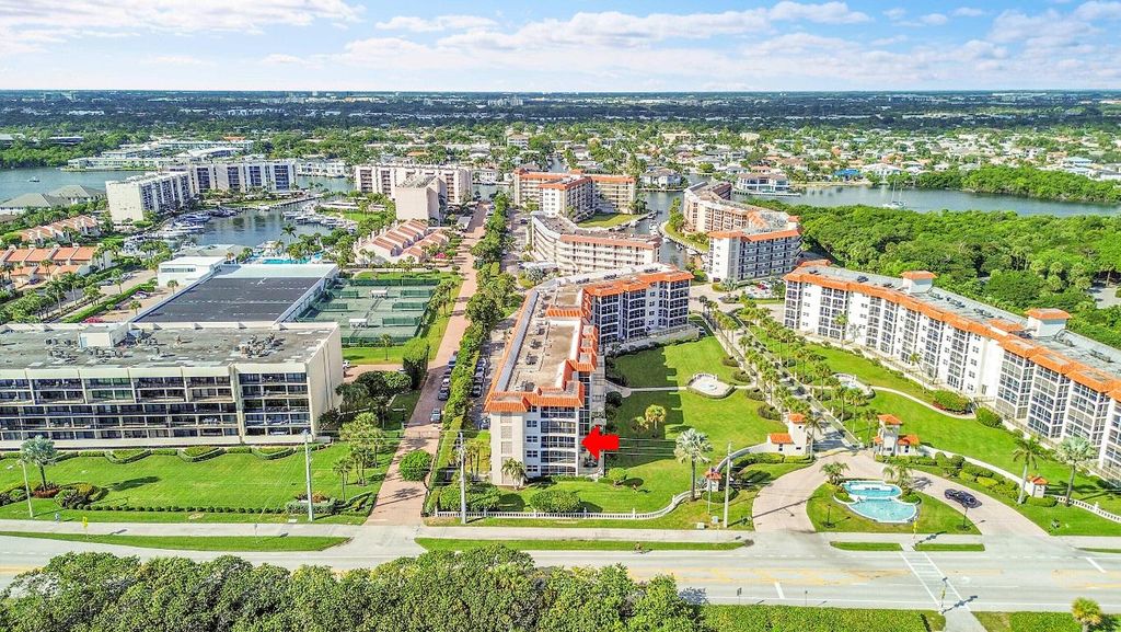 Image 53 of property listing at 2871 N Ocean Boulevard D302, Boca Raton, FL 33431