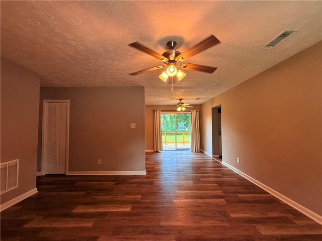 500 Oak Way, Lawrenceville, GA 30046