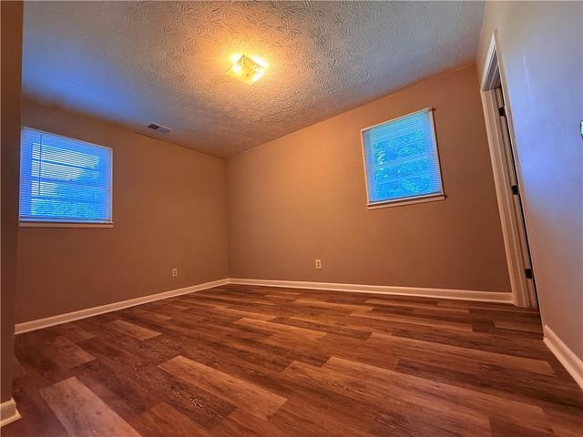500 Oak Way, Lawrenceville, GA 30046