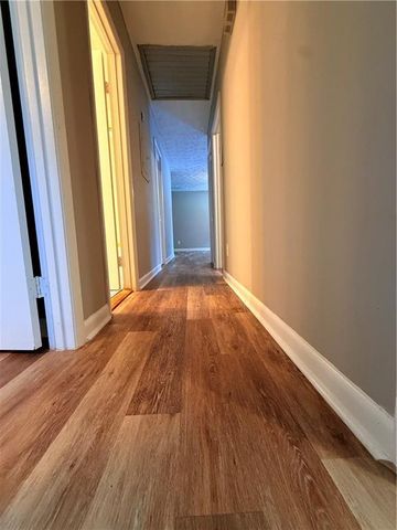 500 Oak Way, Lawrenceville, GA 30046