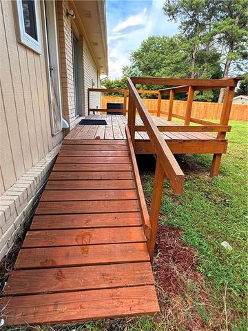 500 Oak Way, Lawrenceville, GA 30046