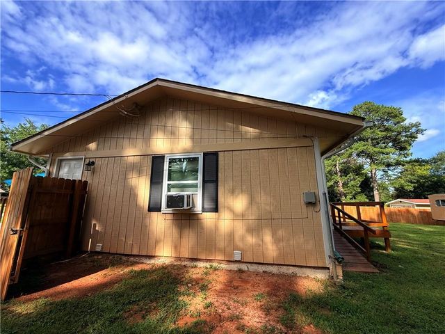 500 Oak Way, Lawrenceville, GA 30046