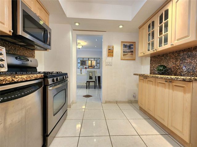 2030 S Ocean Dr Penthouse 2204, Hallandale Beach, FL 33009