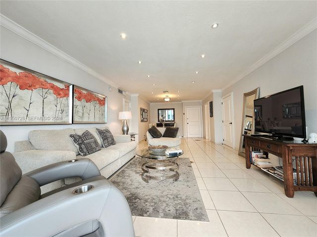 2030 S Ocean Dr Penthouse 2204, Hallandale Beach, FL 33009