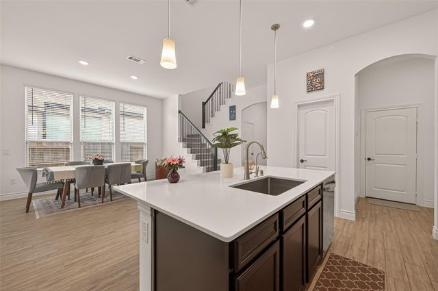 7319 Woodlark Ridge Drive, Katy, TX 77493