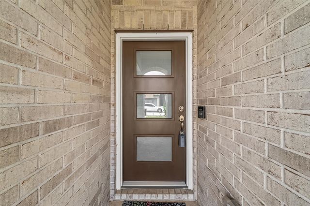 7319 Woodlark Ridge Drive, Katy, TX 77493