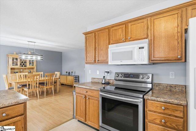 102 Kinlee Court, Pendleton, SC 29670