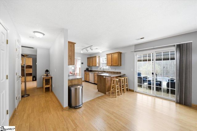 102 Kinlee Court, Pendleton, SC 29670