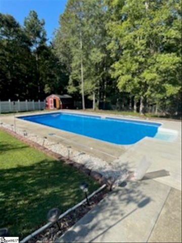 102 Kinlee Court, Pendleton, SC 29670