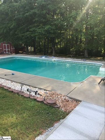 102 Kinlee Court, Pendleton, SC 29670