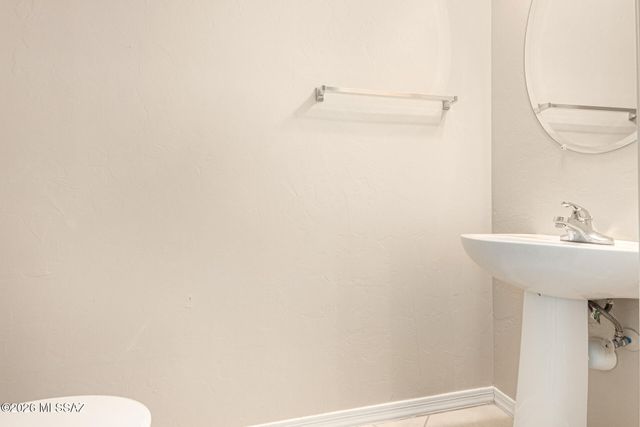 6952 S Ladys Thumb Lane, Tucson, AZ 85756