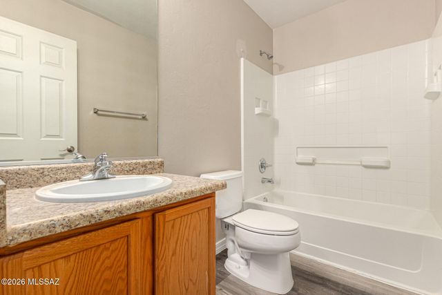 6952 S Ladys Thumb Lane, Tucson, AZ 85756