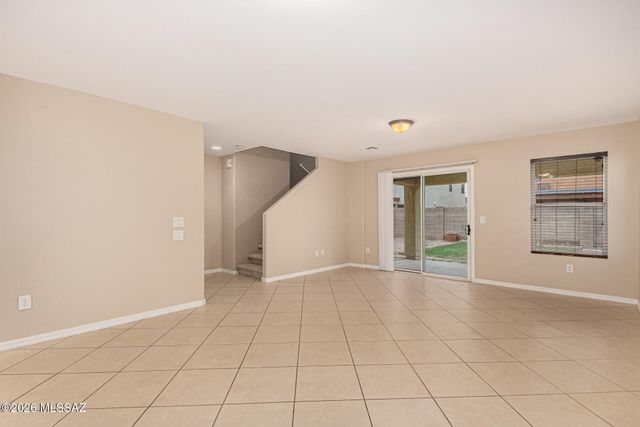 6952 S Ladys Thumb Lane, Tucson, AZ 85756