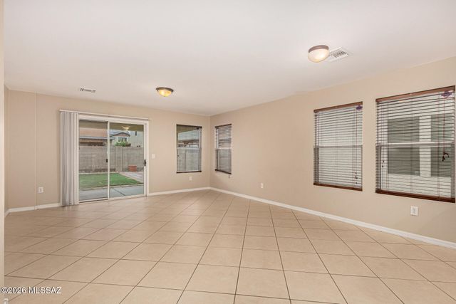 6952 S Ladys Thumb Lane, Tucson, AZ 85756