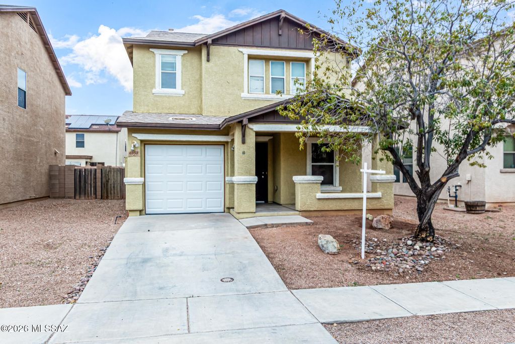6952 S Ladys Thumb Lane, Tucson, AZ 85756