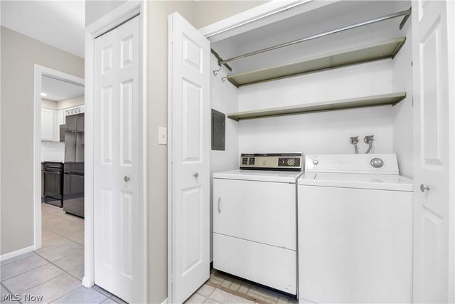 12500 Edgewater Drive 1206, Lakewood, OH 44107