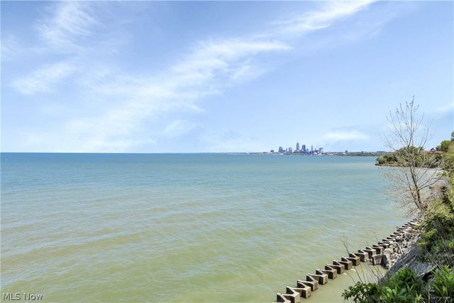 12500 Edgewater Drive 1206, Lakewood, OH 44107