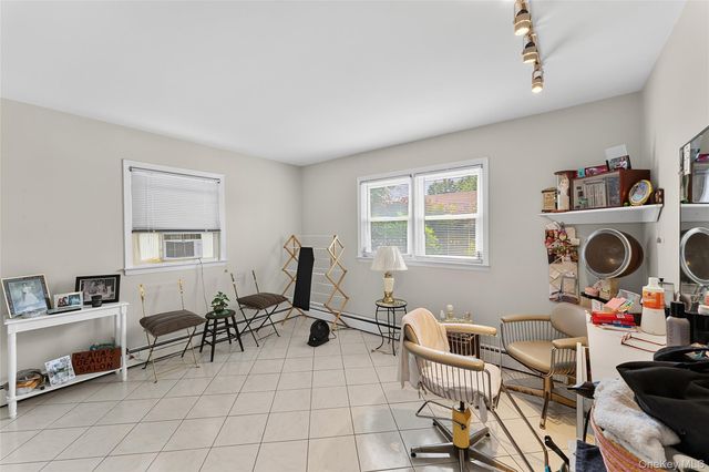 22 Curtis Lane, Yonkers, NY 10710