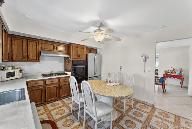 22 Curtis Lane, Yonkers, NY 10710