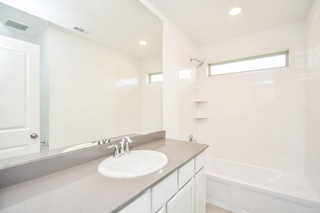 5624 Forest Cove Drive, Rosenberg, TX 77469