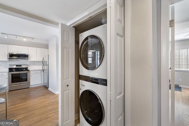 410 Candler Park Drive NE C1, Atlanta, GA 30307