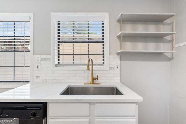 410 Candler Park Drive NE C1, Atlanta, GA 30307