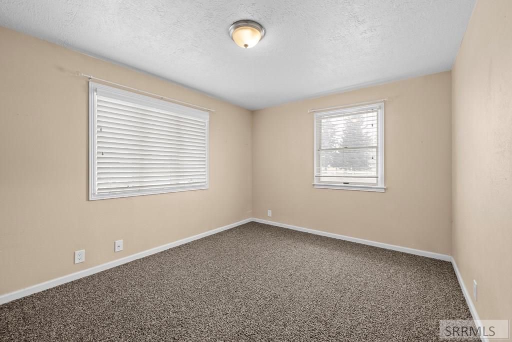 Image 18 of property listing at 11260 N 15th E, Idaho Falls, ID 83401