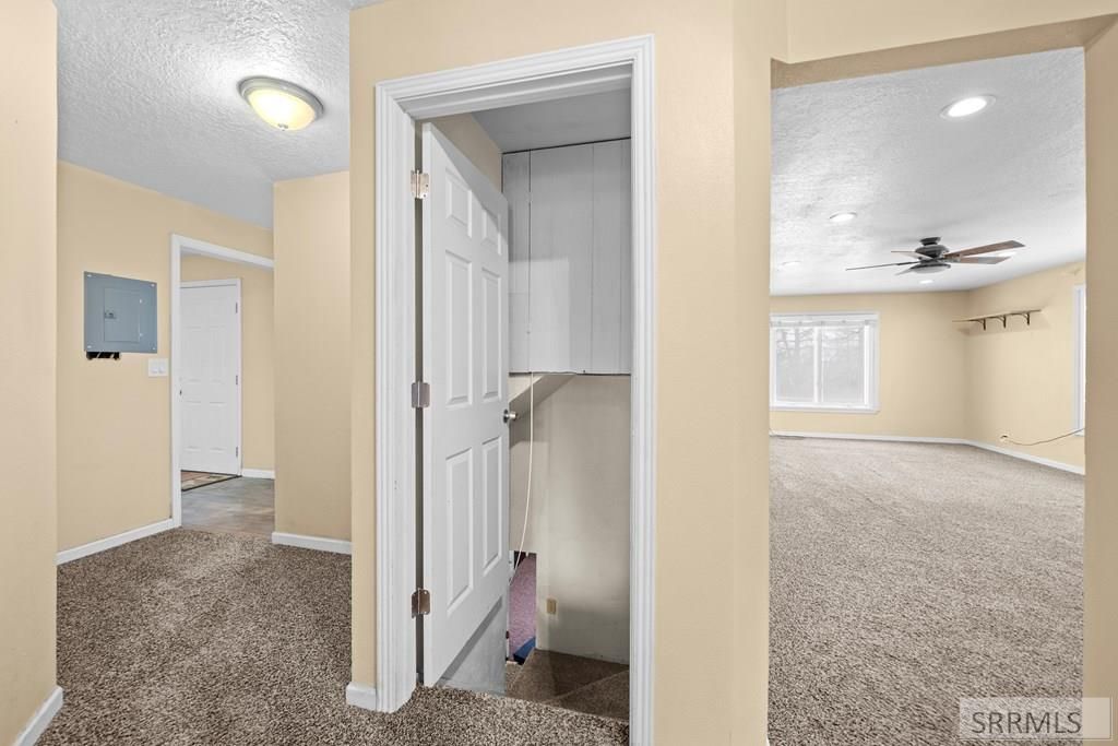 Image 25 of property listing at 11260 N 15th E, Idaho Falls, ID 83401
