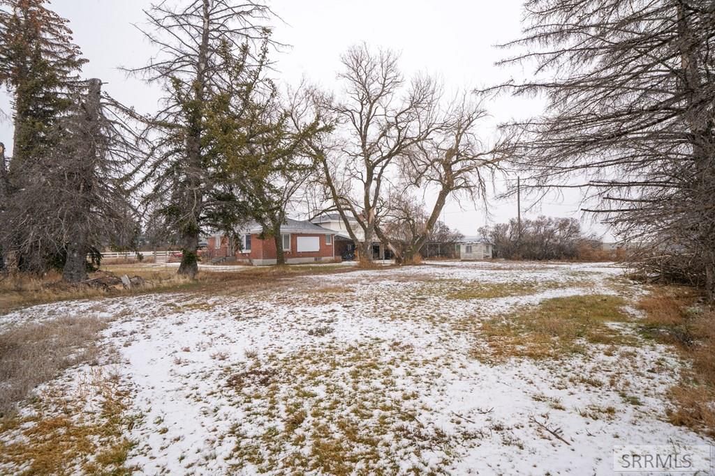 Image 39 of property listing at 11260 N 15th E, Idaho Falls, ID 83401