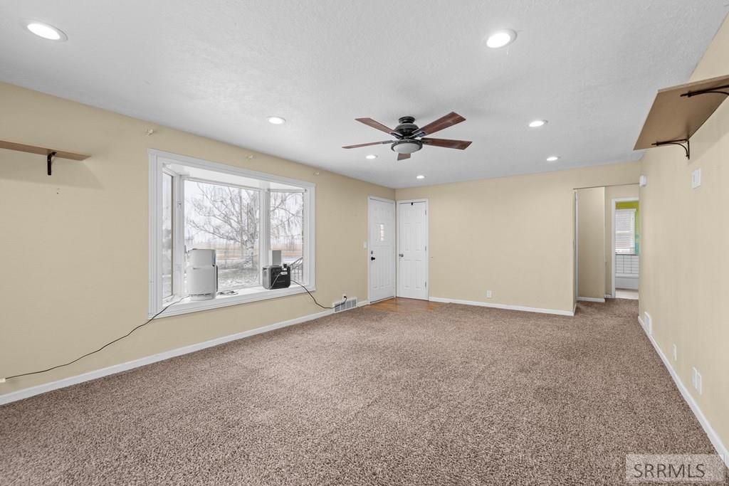 Image 5 of property listing at 11260 N 15th E, Idaho Falls, ID 83401