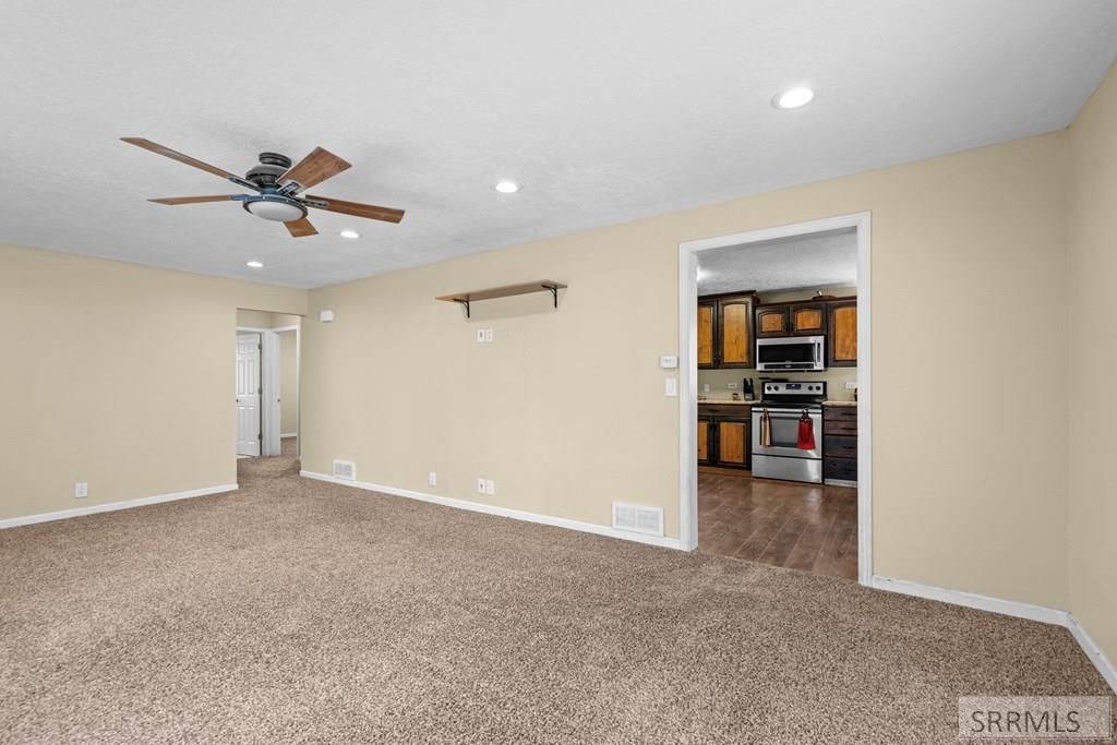 Image 6 of property listing at 11260 N 15th E, Idaho Falls, ID 83401