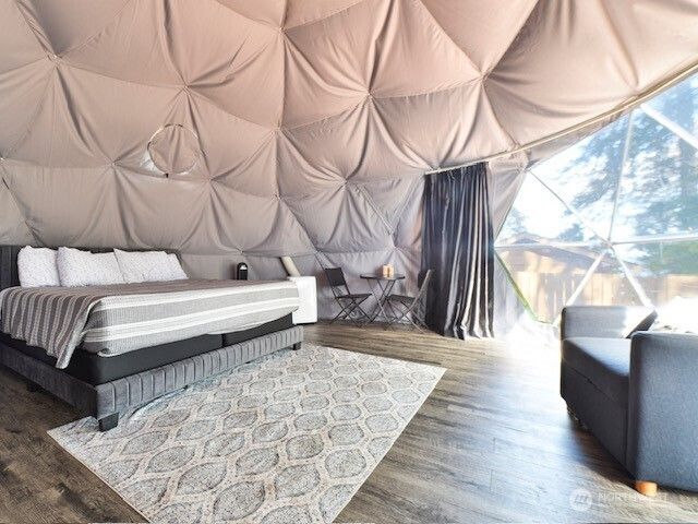 8038 61st Avenue NE, Olympia, WA 98516