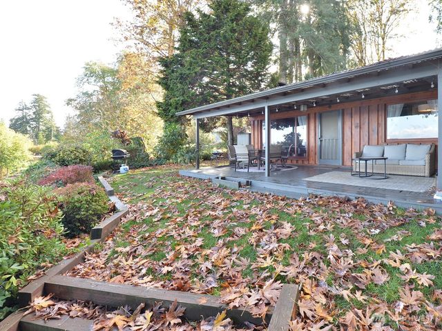 8038 61st Avenue NE, Olympia, WA 98516