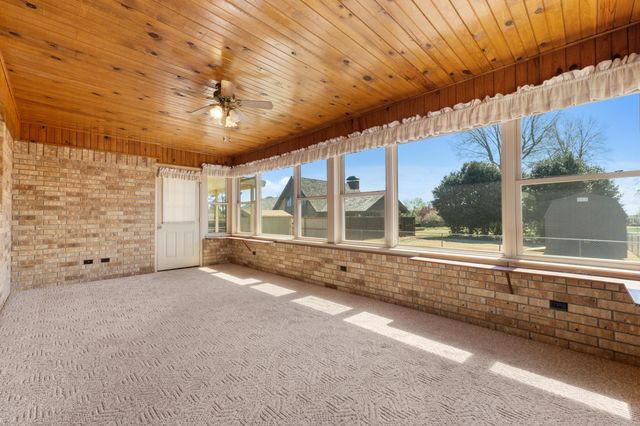 1515 Pine Tree Lane, Mountain Home, AR 72653