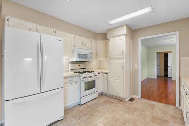 1515 Pine Tree Lane, Mountain Home, AR 72653